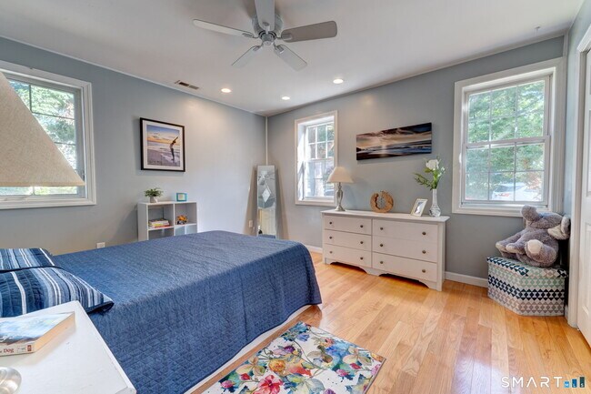 Building Photo - 46 Samuel Ln