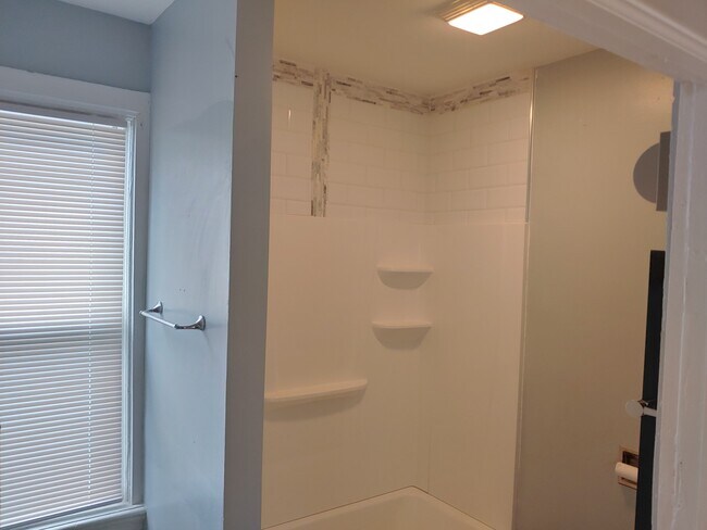 Building Photo - 2226 N Holton St