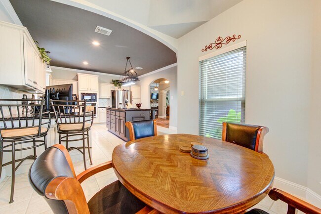 Building Photo - 1811 Emerald Green Dr