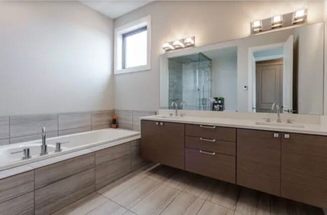 Building Photo - 1618 N Bosworth Ave