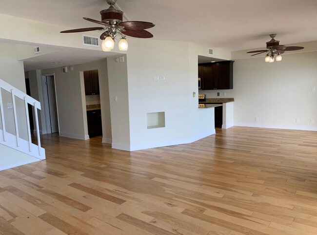 Building Photo - 995 N Highway A1A