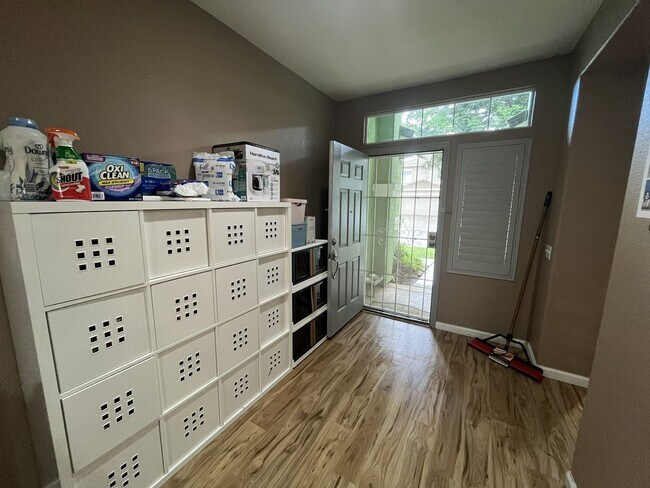 Building Photo - 9577 Fetlock Way