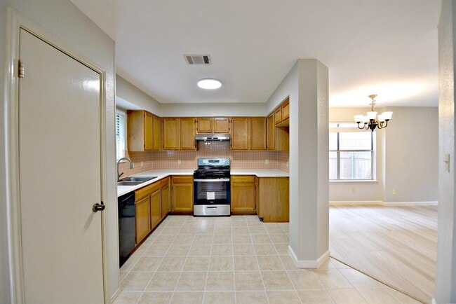 Building Photo - 13329 Black Canyon Dr