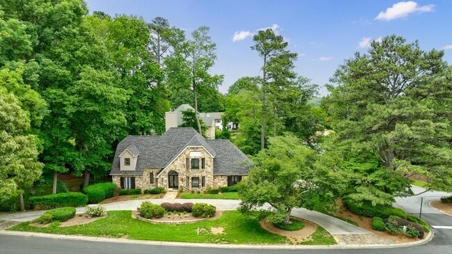 Building Photo - 459 Atlanta Country Club Dr