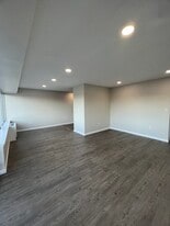 Building Photo - 1320 Berlin Tpke