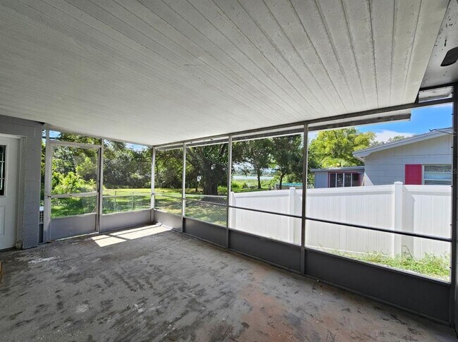 Building Photo - 855 Candyce Ave