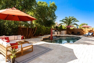 Building Photo - 6419 E Betty Elyse Ln