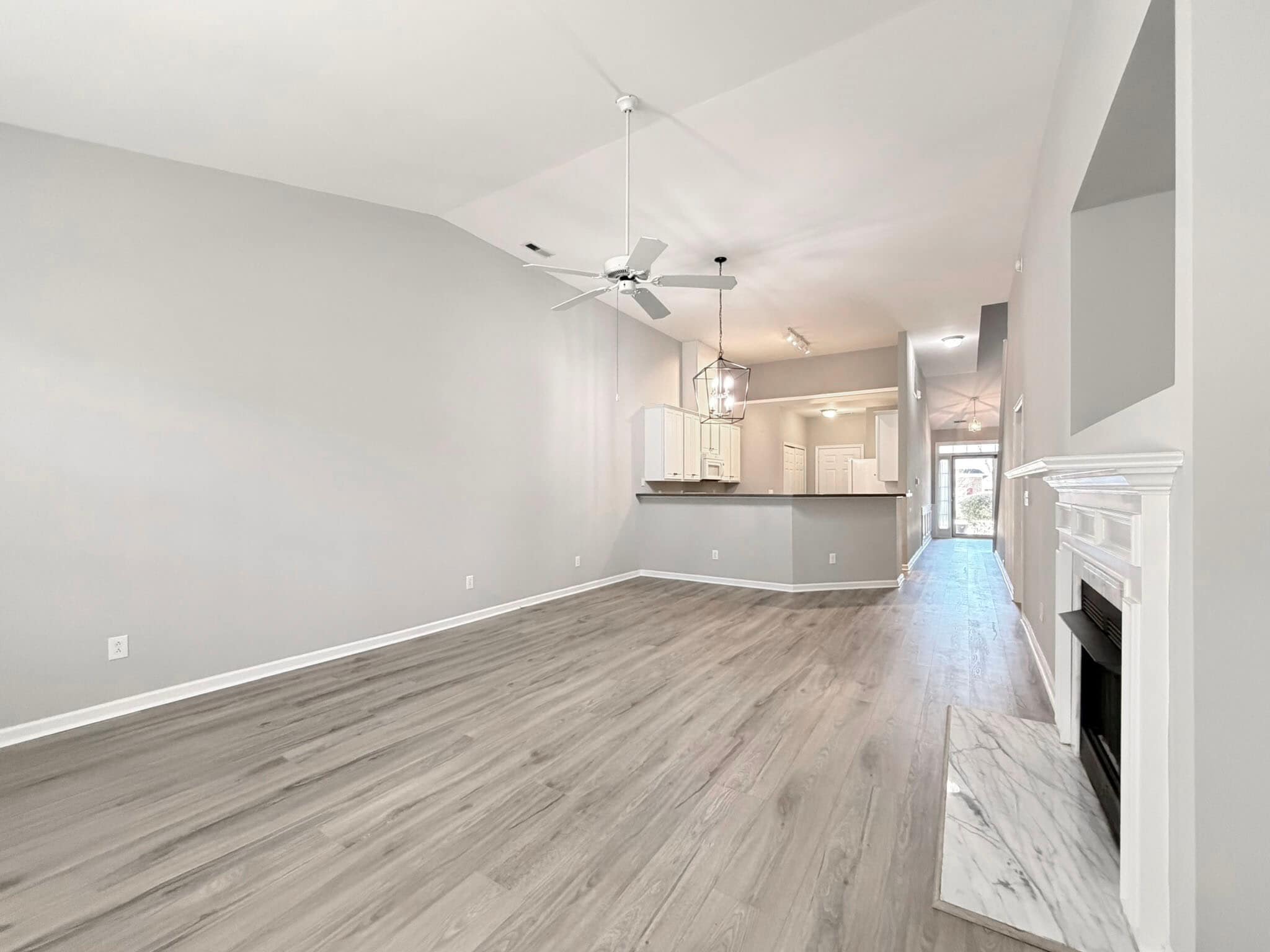 Building Photo - 10483 Dapping Dr