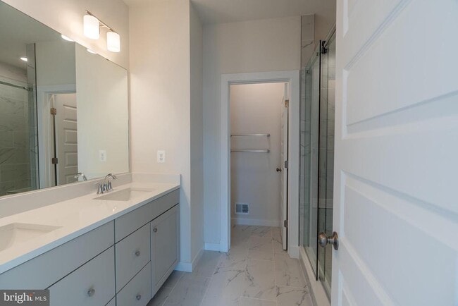 Building Photo - 17133 Hardisty Wy