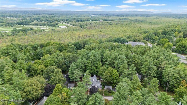 Building Photo - 12 Vallera Rd