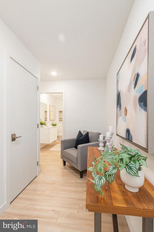 Building Photo - 1131-39 N Front St