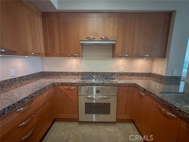 Building Photo - 5068 Scholarship