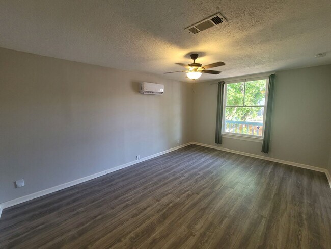 Building Photo - 3919 Avenue O
