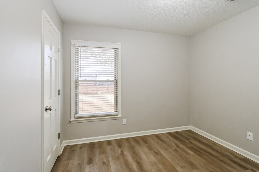 Building Photo - 7069 Cutter Mill Rd