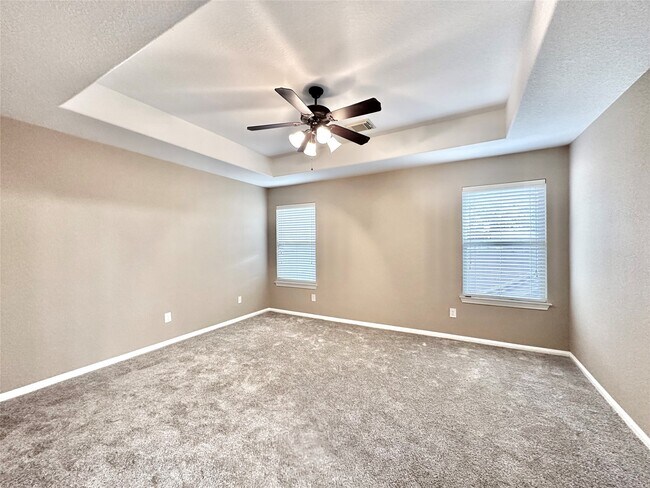 Building Photo - 6303 Tolstin Lakes Ln