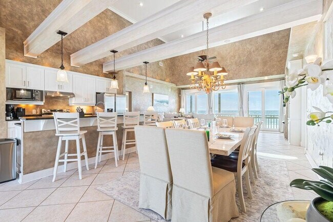 Building Photo - 8515 Surf Dr