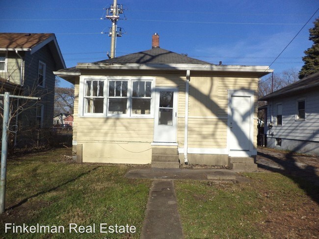 Building Photo - 2 br, 1 bath House - 1106 Oxford-State Road