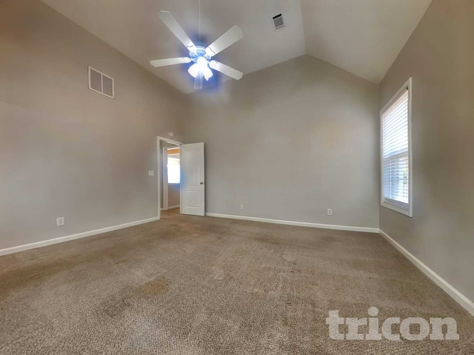 Building Photo - 2940 Emerald Springs Dr