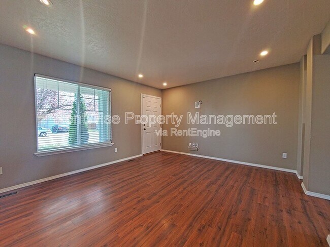 Building Photo - 8260 W Dulcimer St
