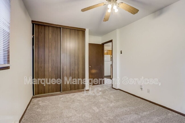 Building Photo - 416 S Bird St