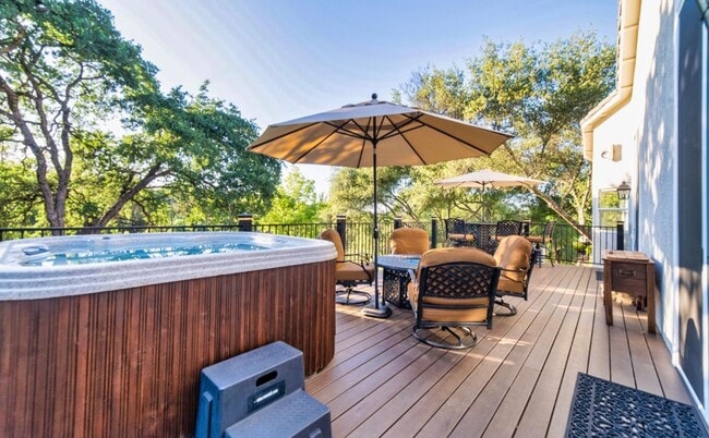 Building Photo - 3293 Woedee Dr