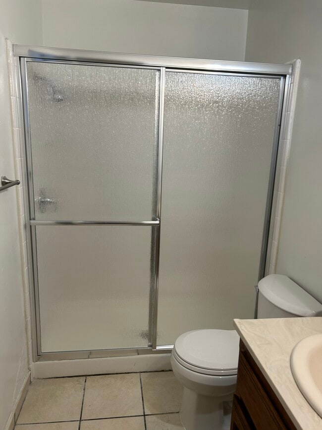 Building Photo - 1008 Shadow Ridge Dr