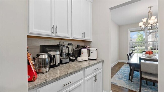 Building Photo - 3860 Oxford Park Ln