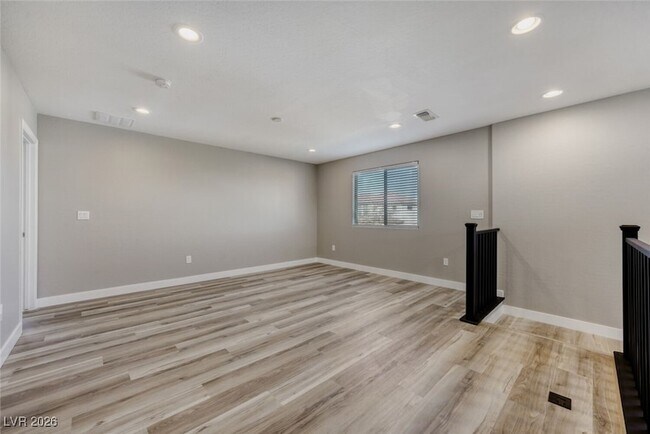 Building Photo - 9061 Field Maple St