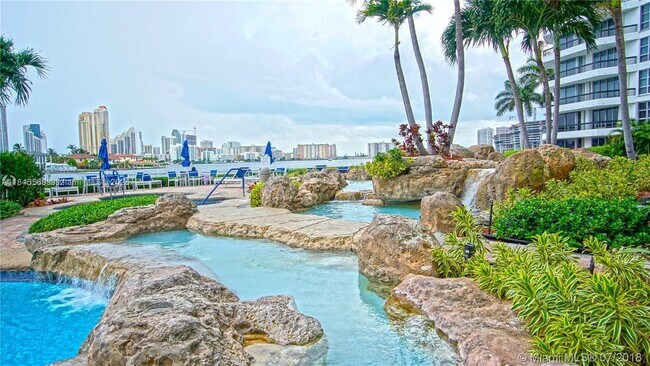 Building Photo - 3530 Mystic Pointe Dr