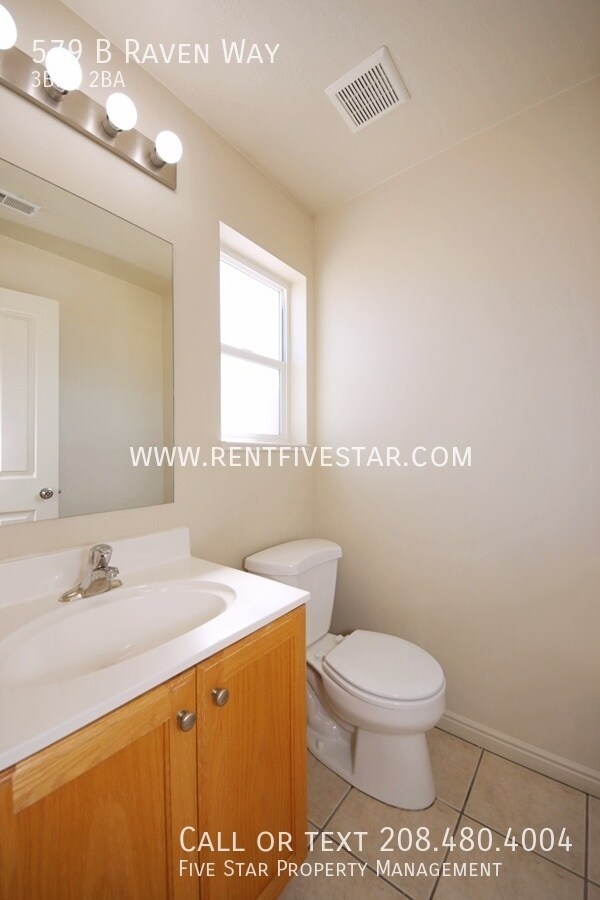 Building Photo - 579 Raven Way