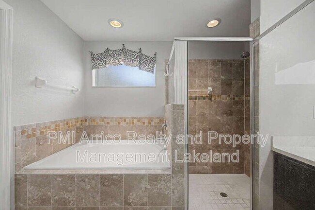 Building Photo - 7918 Chestnut View Dr