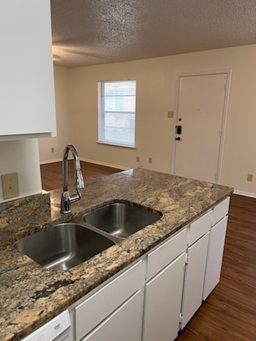 Primary Photo - Available now. END 4PLEX TOWNHOME, 2 BR/1....