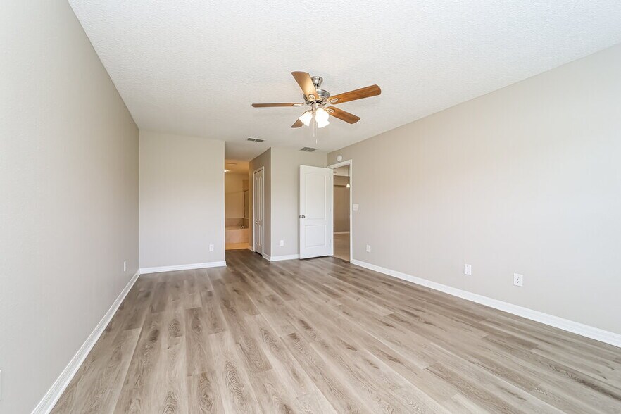 Building Photo - 3017 Captiva Bluff Rd N