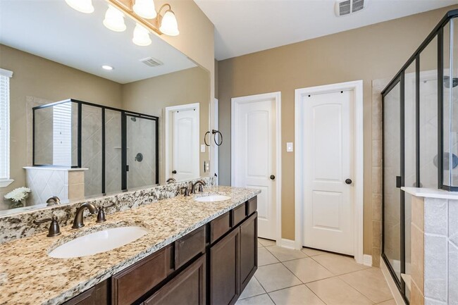 Building Photo - 28806 Crested Butte Dr