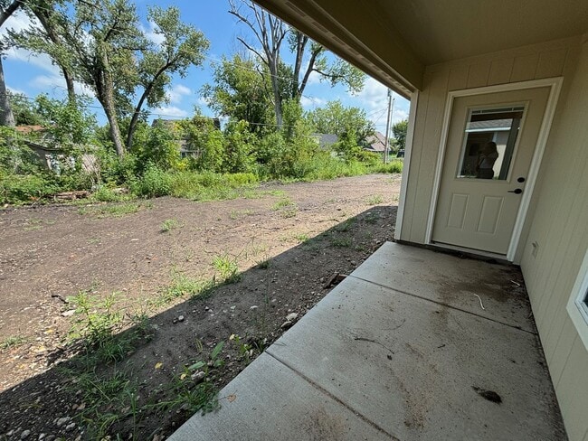 Building Photo - Italian Estates Property Management