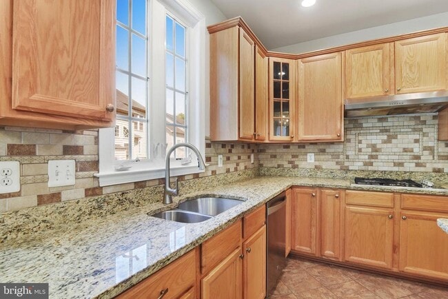 Building Photo - 8416 Churchside Dr
