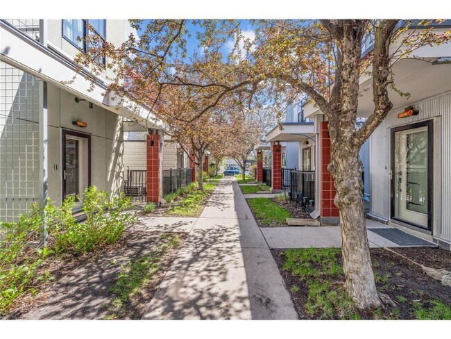 Building Photo - 2818 Aldrich Ave S