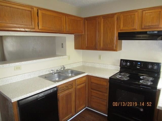 Building Photo - 10500 Lake June Rd