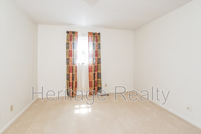 Building Photo - 5705 Haynes-Sterchi Rd