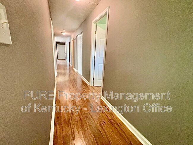 Building Photo - 3628 Bold Bidder Dr