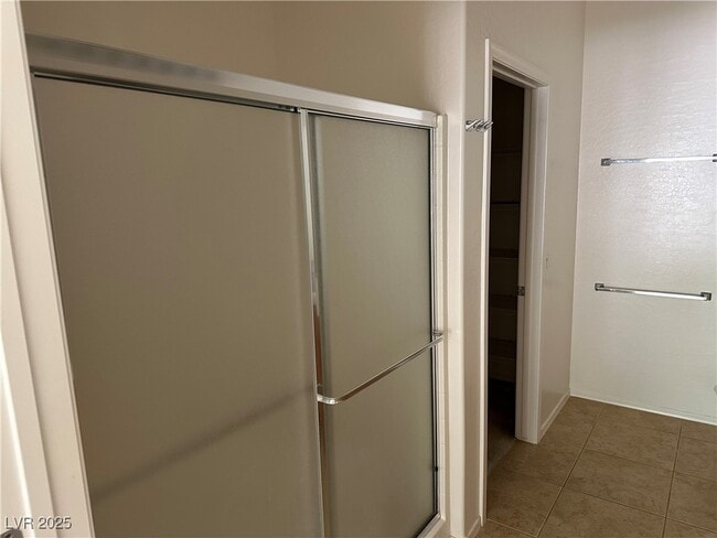 Building Photo - 7922 N Crested Starling Ct
