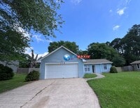 Building Photo - Renovated ranch in the SPRAYBERRY cluster ...
