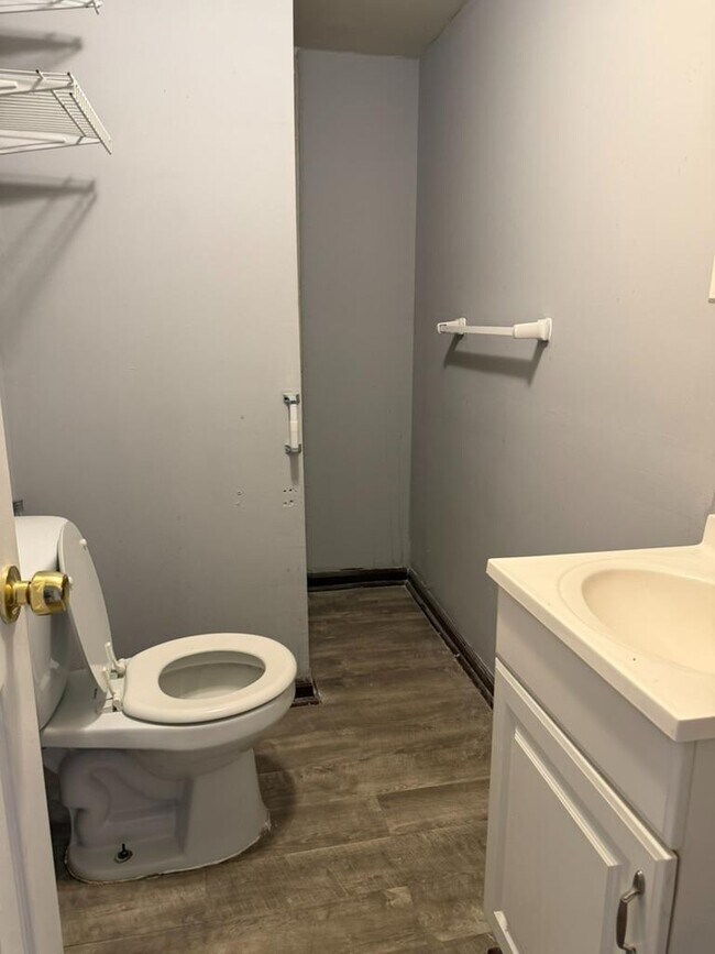 Building Photo - 1602 N Bouvier St