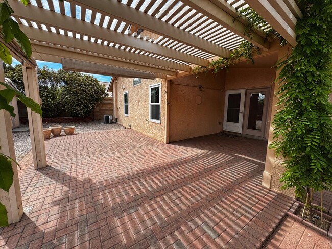 Building Photo - 8608 Quail Creek Ct NE
