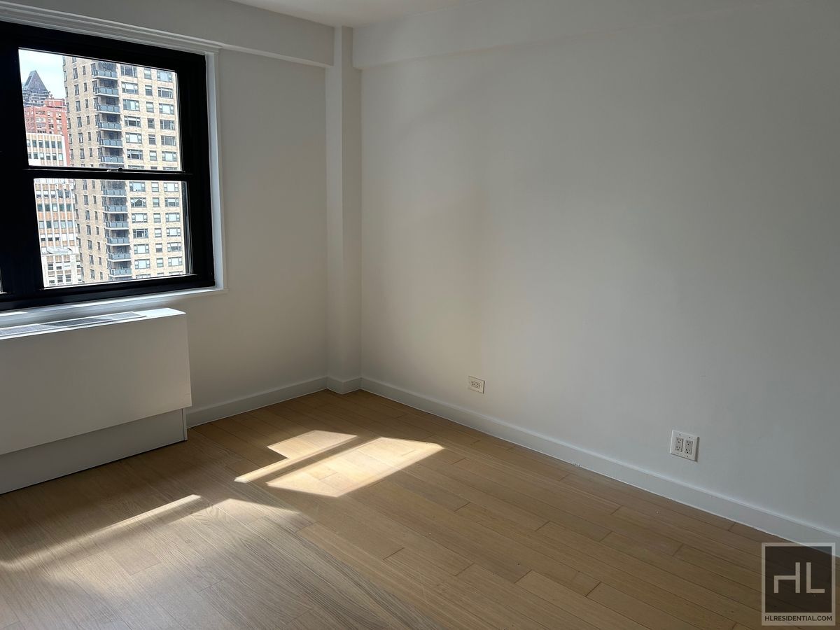 Building Photo - East 39th Street