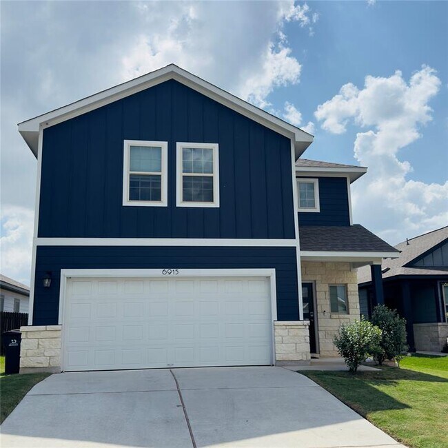 Building Photo - 6915 Tiznow Ln