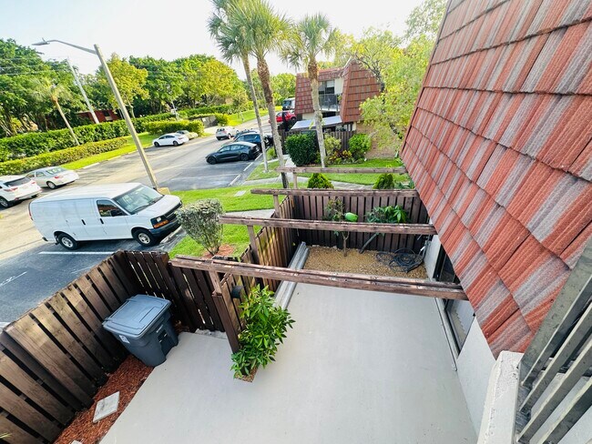 Building Photo - 8559 Boca Rio Dr