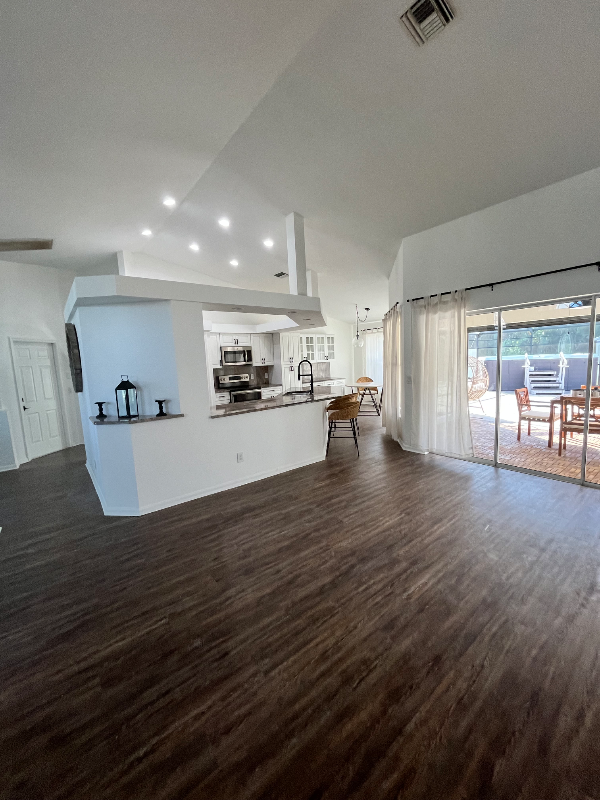 Primary Photo - 1190 SW 57th St