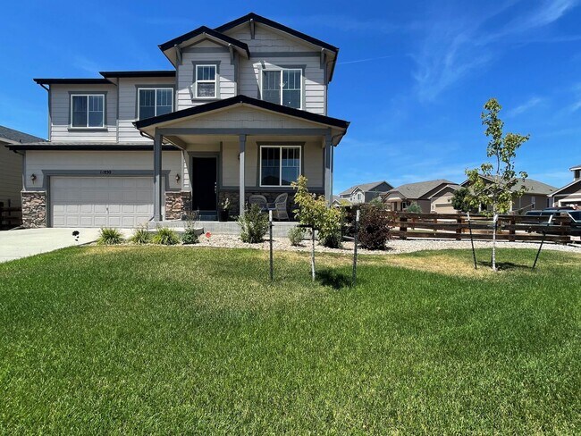 Building Photo - Spacious Charmer in sought after Meridian Ranch community- 2 houses from park