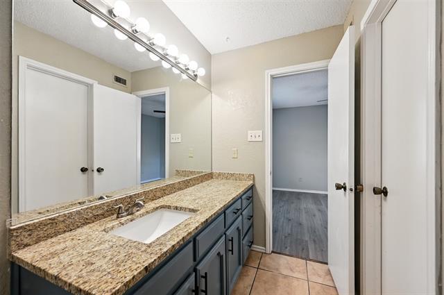 Building Photo - 2509 Woodmont Trail